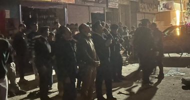 نائب محافظ المنيا يتابع ميدانيًا حادث انهيار حائط ببرج تحت الإنشاء وتضرر 3 سيارات