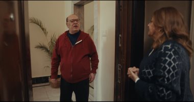 الظهور الأول لصلاح عبد الله فى «اللون الأزرق».. مشادة مع والدة أحمد رزق