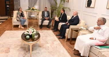 محافظ جنوب سيناء يستقبل عددًا من أعضاء مجلس النواب بمكتبه في مدينة شرم الشيخ