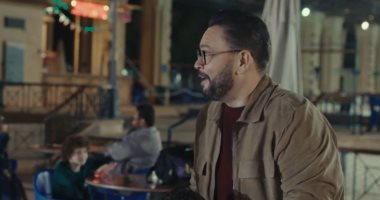 مسلسل اللون الأزرق الحلقة 10.. تقدم ملحوظ لحمزة فى السباحة يسعد والده