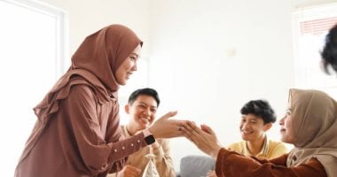 كيف تستغل العيد لإصلاح العلاقات العائلية المتوترة؟ 6 خطوات عملية 