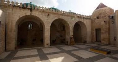 قضاة الإسلام.. القاضى الصغير معاذ بن جبل أول قاض فى اليمن