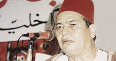 أشرف ابن الشيخ محمود البجيرمى: والدى تعلم بالفطرة ولم يكن يحب سماع تسجيلاته.. والموسيقار محمد عبد الوهاب أهدى إليه نصيحة.. وكان يربط بين أحداث التاريخ وكلمات الله فى تلاوته