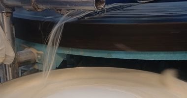 حكاية محل كنافة فى نجع حمادي يحافظ على سر المهنة منذ عهد الملك فاروق.. صور