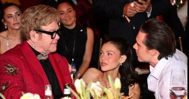 إلتون جون يحاول تهدئة خلاف بروكلين بيكهام وعائلته فى حفل مشاهدة الأوسكار