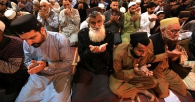 روحانيات الشهر الفضيل.. صلاة التراويح فى باكستان
