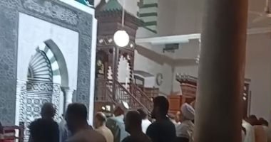 اللهم إنك عفو كريم تحب العفو فاعف عنا.. صلاة التهجد من كوم أمبو