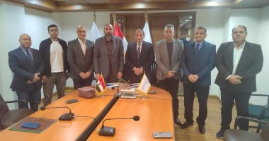 موانئ البحر الأحمر توقع عقد انتفاع لإنشاء نشاط بناء وإصلاح السفن بميناء السويس