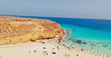 متعة التنزه والرحلات بمطروح وسيوة خلال العيد.. إقبال محبى الهدوء وعشاق الطبيعة البكر لقضاء إجازة العيد البكر.. الشواطئ الخلابة وزيارة المناطق الأثرية والترفيهية أهم معالم مرسى مطروح والعلمين.. صور