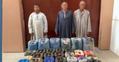 سقوط عصابة البنزين في أسوان.. الأمن يداهم مخزنا سريا بإدفو   