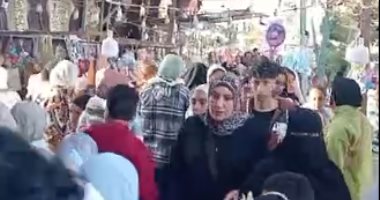 التذكرة بـ5 جنيهات بس.. توافد الآلاف على حديقة صنعاء بكفر الشيخ.. فيديو