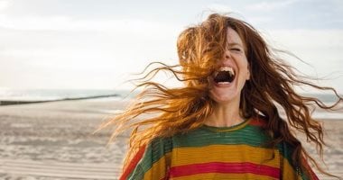 الضحك من القلب يعزز المزاج ويسكن الالم 