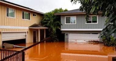 الأشد غزارة منذ 20 عامًا.. أمطار وفيضانت عارمة تضرب هاواي الأمريكية