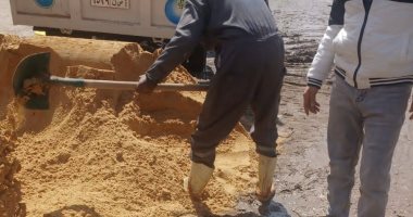 معالجة هبوط أرضى بحى شرق شبرا الخيمة.. صور