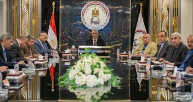 وزير الإنتاج الحربي: تشكيل لجنة لمتابعة ترشيد استهلاك الكهرباء بالوزارة