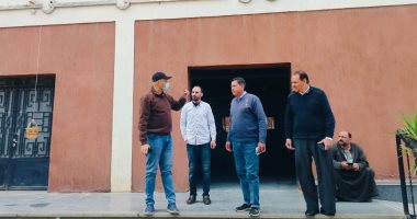 رئيس مدينة أشمون يحيل سكرتير شنشور للتحقيق لعدم انضباط العاملين 