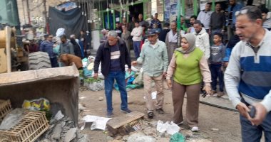 محافظ أسيوط: تحرير 42 محضرا خلال حملة مكبرة لرفع الإشغالات بشوارع ديروط