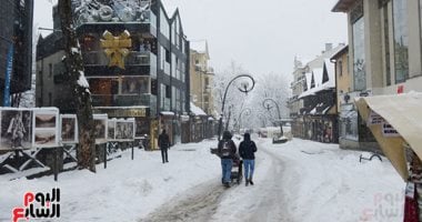 زاكوبانى تكتسى بالثلوج.. مشاهد ساحرة تغطى المدينة البولندية