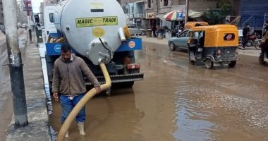 مياه الشرقية تواصل جهودها لسحب مياه الأمطار بمختلف مراكز المحافظة