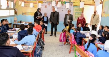 جولة لوكيل تعليم بورسعيد بمدرسة إسماعيل القبانى لمتابعة امتحانات الشهر
