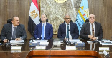 محافظ كفر الشيخ يشدد على متابعة الأسعار والخدمات باجتماع المجلس التنفيذى