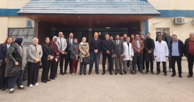 فريق من وزارة الصحة يجرى جولة ميدانية على مستشفيات رفح والشيخ زويد