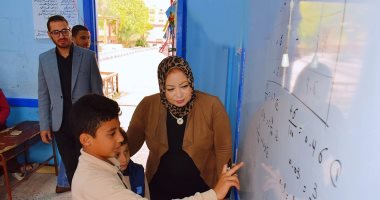 انضباط والتزام.. مديرة تعليم جنوب سيناء تتفقد انتظام الدراسة بمدرسة الزعيم السادات