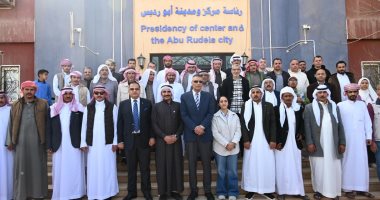 محافظ جنوب سيناء يلتقي مشايخ وعواقل أبورديس.. ويؤكد: تلبية مطالب الأهالي أولوية