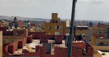 محافظة القاهرة تزيل 90 مخالفة بناء وتغلق محلات غير مرخصة.. صور