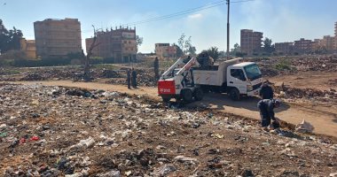 رفع 2034 طن من القمامة وتحرير 117 محضرا تموينيا متنوعا بكفر الشيخ.. صور