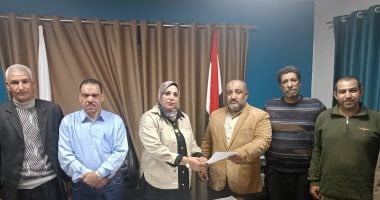 تسليم قطعة أرض أملاك دولة بحى الكوثر بسوهاج لإقامة دار محفوظات