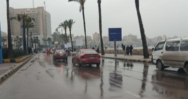 أمطار غزيرة ورياح نشطة بالإسكندرية وسط تقلبات جوية مستمرة.. فيديو وصور