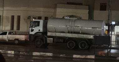 محافظ الشرقية يتابع مع رؤساء المراكز والمدن والأحياء أعمال سحب تجمعات مياه الأمطار