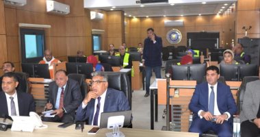 محافظ الدقهلية يتابع من الشبكة الوطنية حالة الطقس وجهود الوحدات المحلية