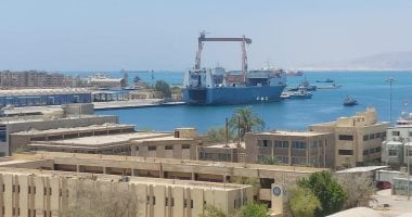 إغلاق ميناء السويس لسوء الأحوال الجوية