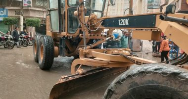 جهود مكثفة للوحدات المحلية بالمنيا فى التعامل مع تداعيات الأمطار 