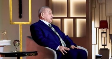 نبيل نجم لـ"الجلسة سرية": سعدت بالعمل في مصر.. وصدام حسين أكد محورية دورها عربيا