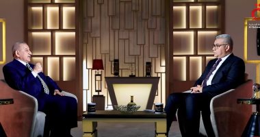 السفير نبيل نجم: الخميني لم يكن يقبل الصلاة خلف أي عربي حتى لو شيعي