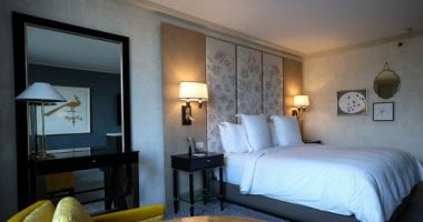 أسباب تجعل غرف الفنادق أجمل من غرف المنزل.. اعرف إزاى تطبقها في بيتك 