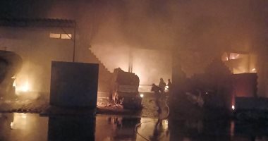 نشوب حريق فى مصنعين بالمنطقة الصناعية بنجع حمادى فى قنا