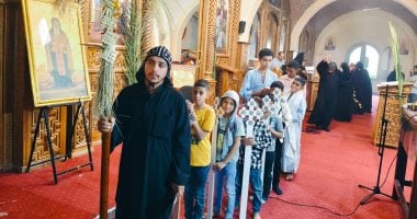 أقباط الأقصر يحتفلون بأحد الشعانين في دير الأنبا متاؤس الفاخوري بإسنا.. صور