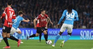 جانب من مباراة سابقة بين نابولي وميلان 