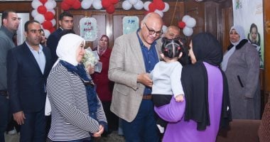 محافظ الإسكندرية يتفقد دور رعاية الأطفال للاحتفال بيوم اليتيم