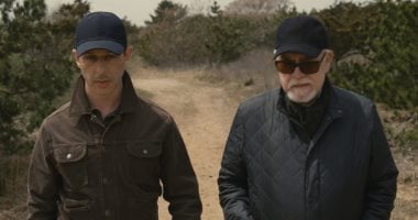 توتر بين بريان كوكس وجيريمى سترونج لـ هذا السبب