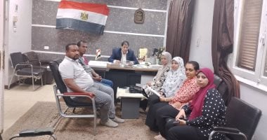 مدير بيطرى الأقصر يناقش ملف الكلاب الضالة وحالات العقر مع مسئولى الطب الوقائى