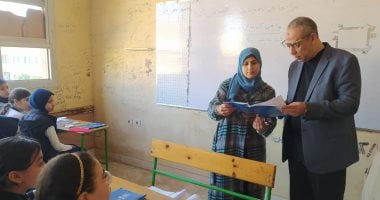 مدير تعليم القليوبية يتابع اختبارات الشهر بمدارس قليوب
