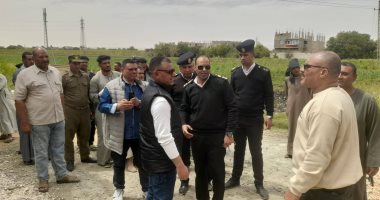 استرداد أرض أملاك دولة على مساحة 10 أفدنة بقرية المحاميد فى حملة بأرمنت.. صور