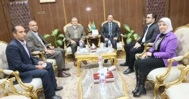 محافظ المنوفية يستقبل مدير صندوق مكتبات مصر العامة