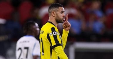 الاتحاد ضد نيوم.. تعادل مثير 2-2 في الشوط الأول بالدوري السعودي