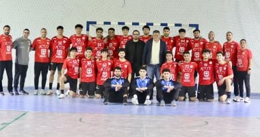 اجتماع تحفيزي لرئيس اتحاد اليد مع منتخب 2008 قبل مهمة البحر المتوسط